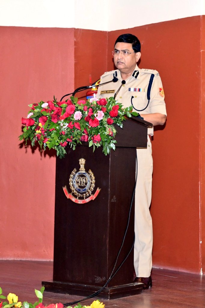 Delhi Police tweet media