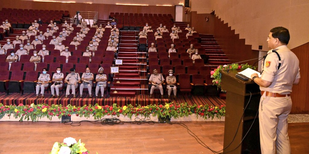 Delhi Police tweet media