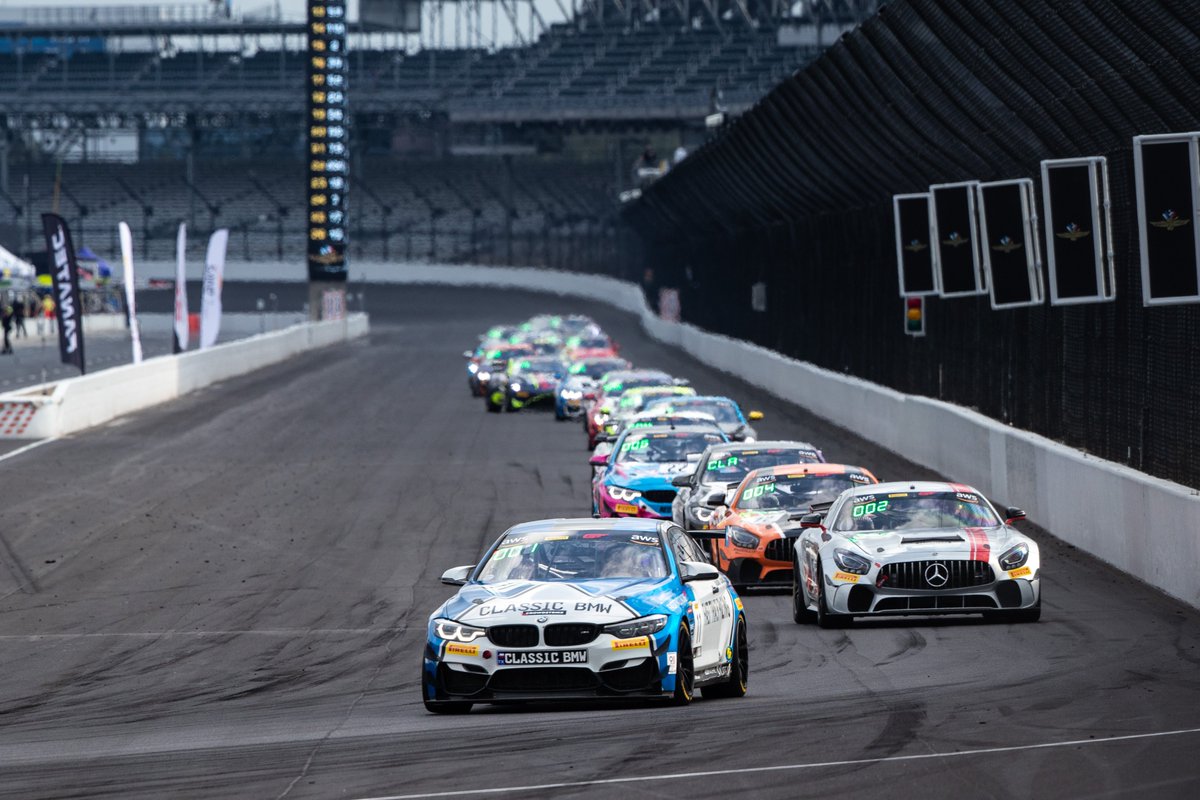 BMWMotorsport's tweet image. A podium to kick off the race weekend in Indianapolis for the BMW M4 GT4. 🥉 Third place in the first @GT4America race for @Tobygrahovec, @StevanMcAleer and the Classic BMW team. 

Congrats, mates! 👏