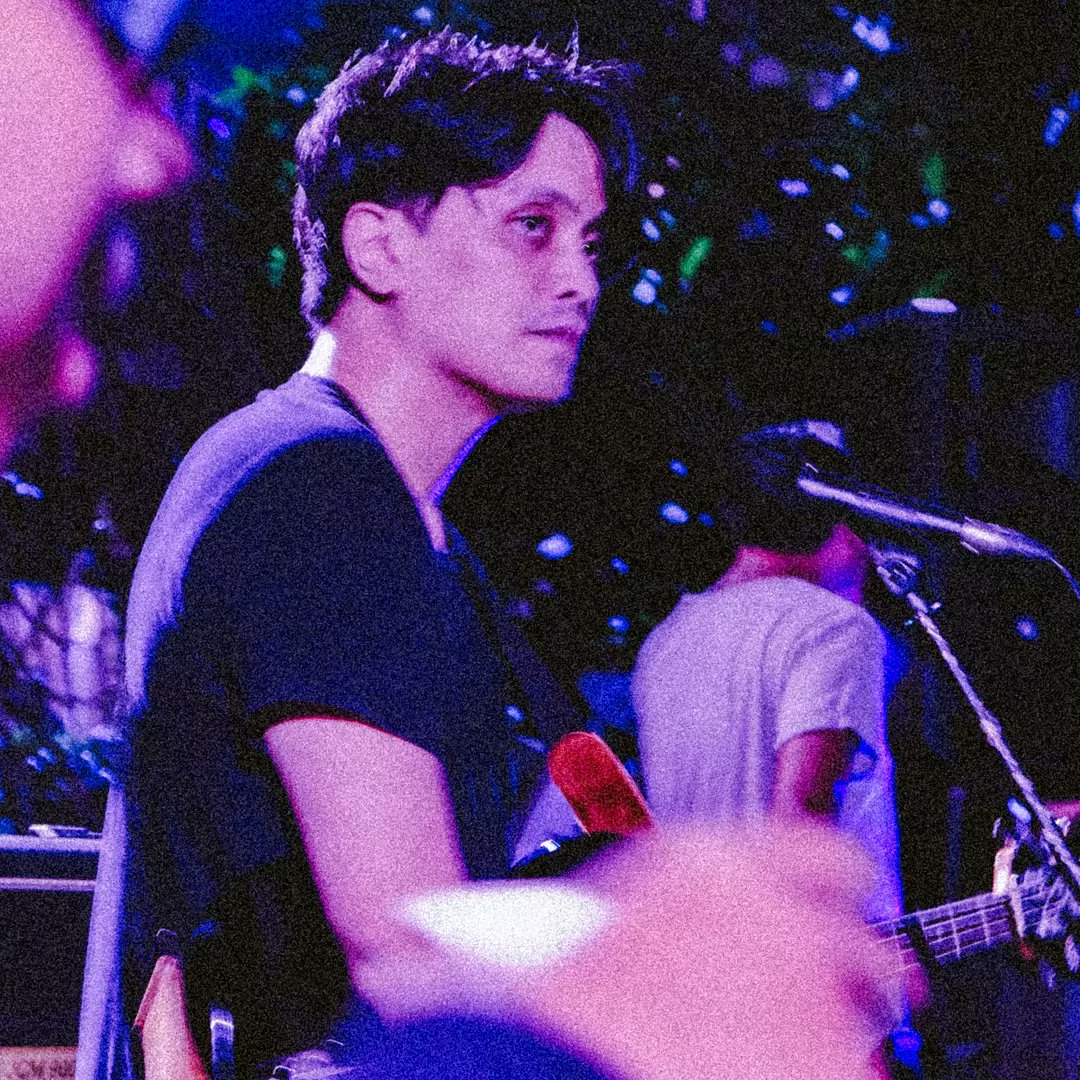 divecollate's tweet photo. Its been a while! :)
For fresh start our very first perform after ppkm with #cassettestoreday at #shotgunsocialsanur 💜🌻
📸 #mayunakemuda
#divecollate #dreampop #shoegaze #cassettestoreday #winter #sleeplessmemories #bali #indonesia #anoarecords https://t.co/s401Ox3ki6