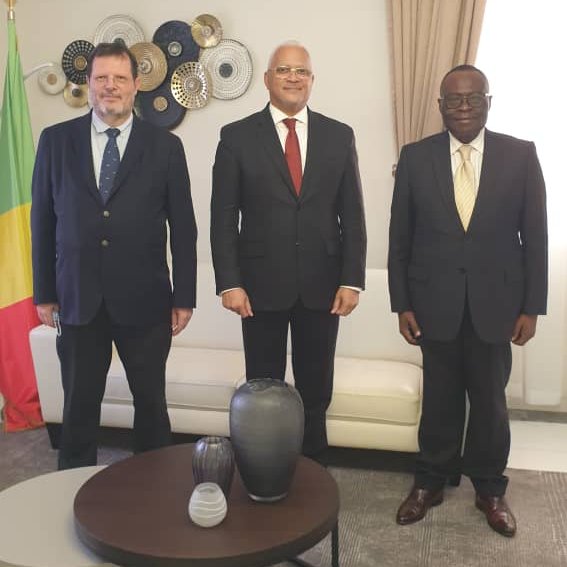 PortelLogTech's tweet photo. 📌Encuentro de Portel Logistic Technologies con el ministro de Transportes, de la Aviación Civil y de la Marina Mercante de la República del Congo en Brazzaville.
🔗https://t.co/Wo1pbYL7BI https://t.co/icKv7nzuS4