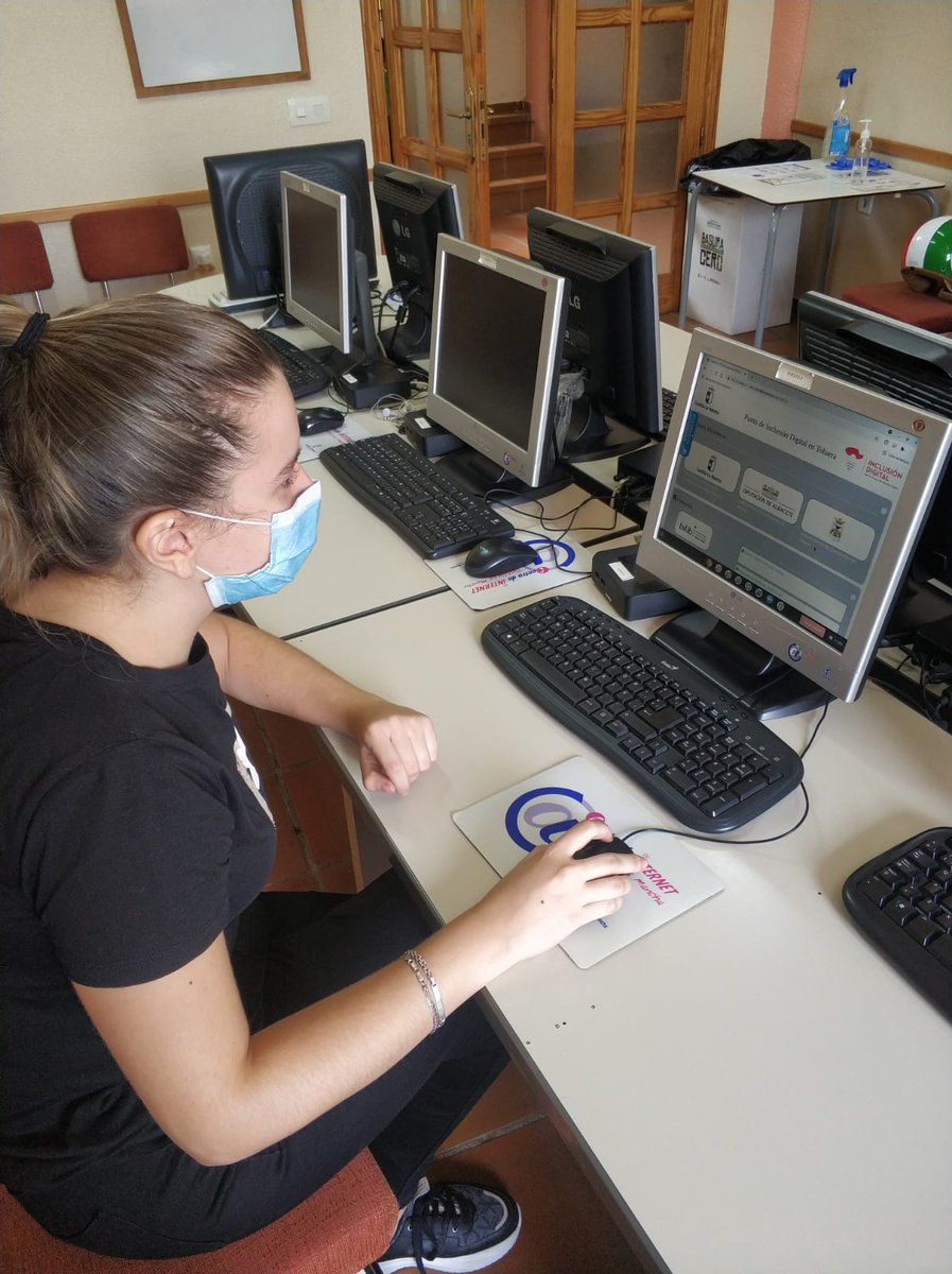 pidtobarra's tweet photo. Hoy mencionamos Ana María, una de nuestras recientes usuarias que también hizo uso de su sistema de identificación de cl@ves concertadas para trámites electrónicos en nuestro Centro de Internet.
#pidtobarra
#pidjccm
#Tobarra
#tramiteselectronicos
#TramitesOnline https://t.co/ryRz7R9CXI