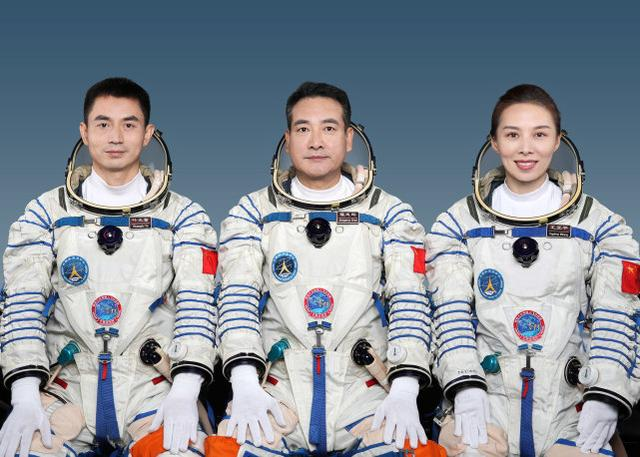 vickywang026's tweet photo. Congratulation!!!
#Shenzhou13 spacecraft will carry three #Taikonauts to the #Tiangong space station on Oct 16. https://t.co/OLnAAM1dn6