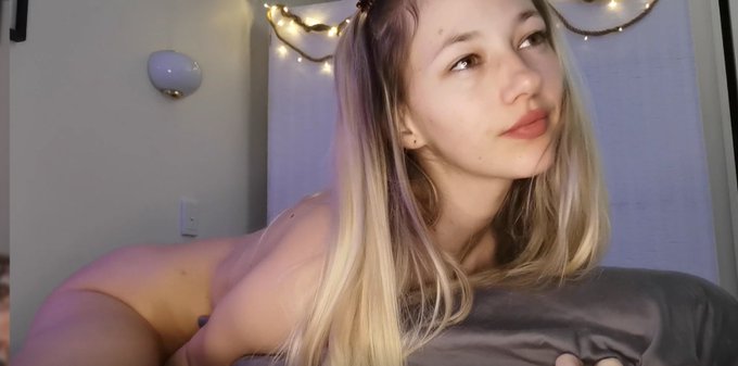 Really high quality O face and riding video in OF inboxes now! 👸👸 https://t.co/3HOJGqhT2u