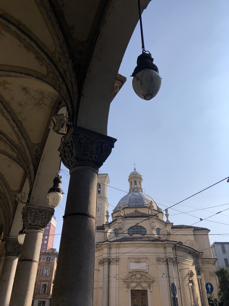 vampiresflair's tweet photo. “Torino �� noiosa, non c’è nulla di bello in questa città monotona e grigia” https://t.co/GEIKq9H2Go