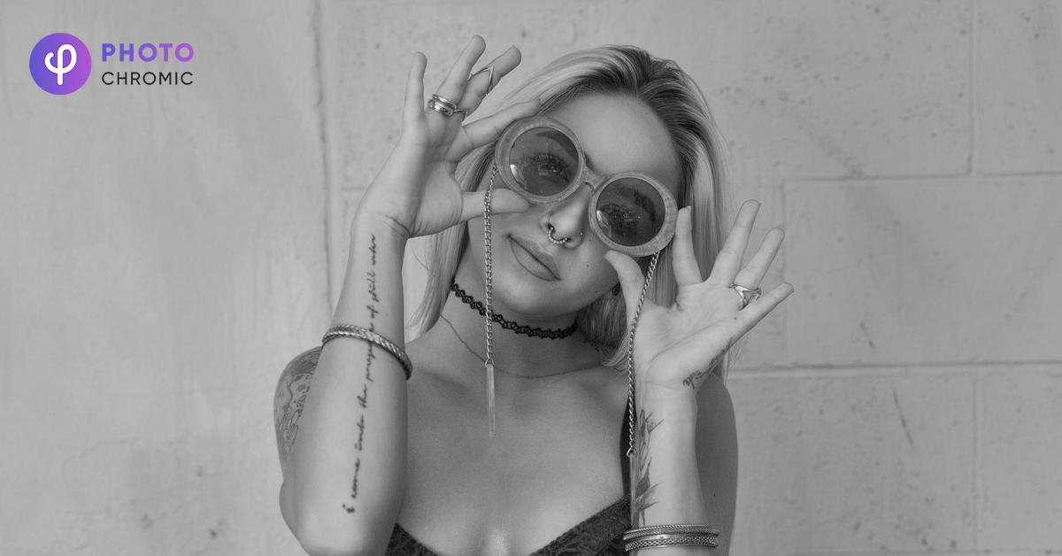 PhotoChromic tweet media