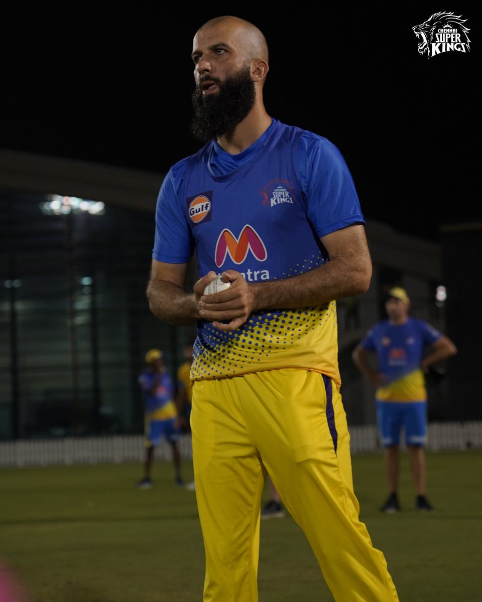ChennaiIPL's tweet photo. 👀🎯

#CSKvKKR #WhistlePodu #Yellove 🦁💛 https://t.co/5SkJ6A6M2V