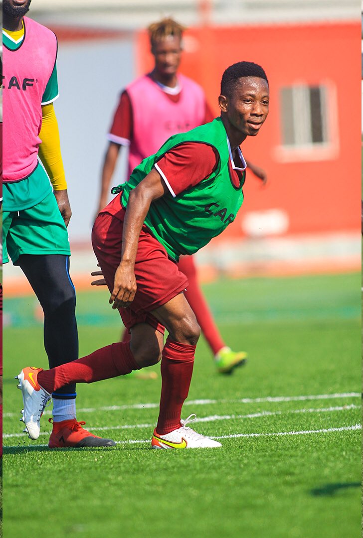 TeamKotoko's tweet photo. Training kits getting more attention than their Champions League game

@AsanteKotoko_SC stop that 😡😠 https://t.co/qHpaObqXbc