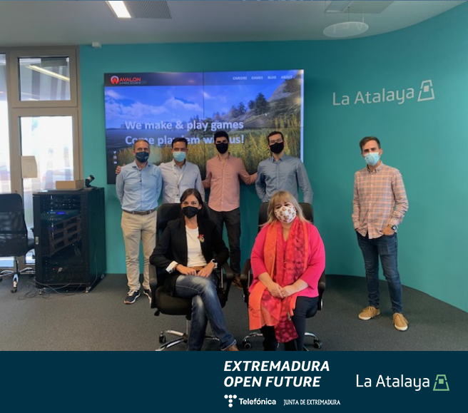 OpenFuture_Ext's tweet photo. 📍Ayer tocó sesión de control en #LaAtalaya

#Eventidis y #AvalonGames se reunieron con Celina Pérez, Cristina Alonso, José Antonio Crespo y Álvaro Contreras para analizar cómo han sido los primeros meses en la aceleradora y fijar nuevos objetivos🎯

📸¡Os dejamos fotos! https://t.co/oOlsLdlN9i