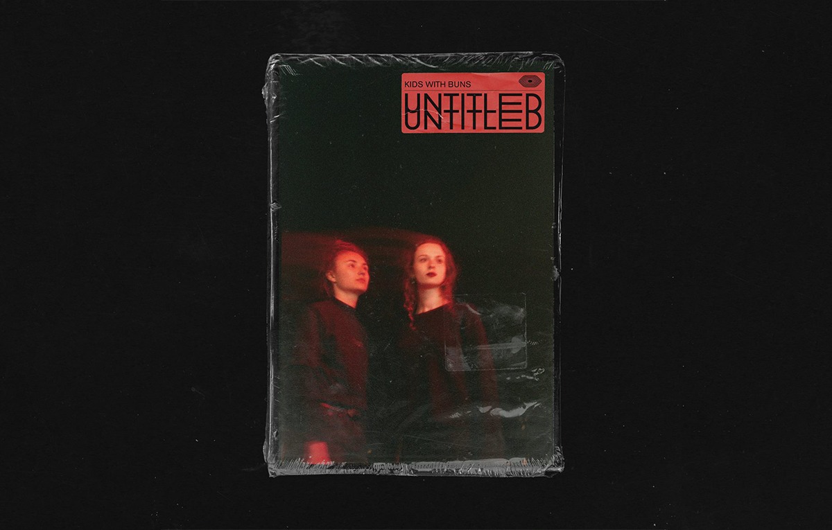 Our new single 'untitled' is out now?! It's been nine months since our last release, and even though we could've had a child in the mean time, we decided to birth this track instead. 😝🤰

Stream now via: open.spotify.com/track/4D6ABVd9…

❤️Je kapoenen, 
Amber &amp; Marie