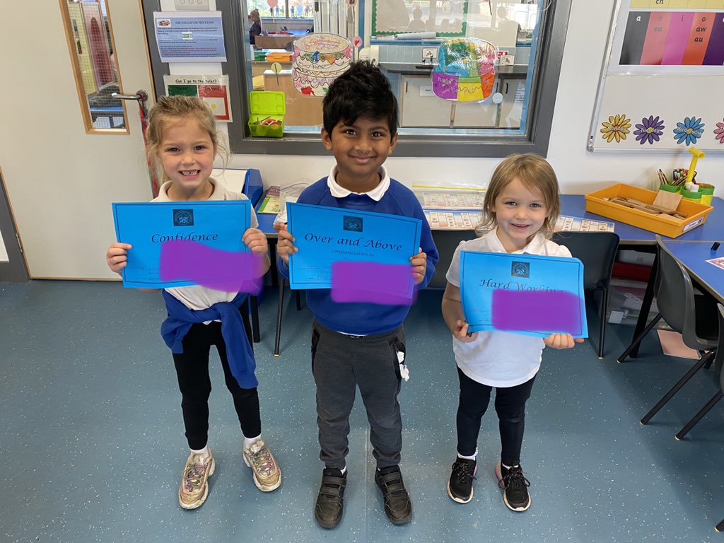 Congratulations to this weeks certificate winners 🎉 #confidence #hardworking #honesty #respect #overandabove <a href="/BpsGrint/">MissGrintBPS</a> <a href="/BroomhousePs/">BroomhousePS</a>