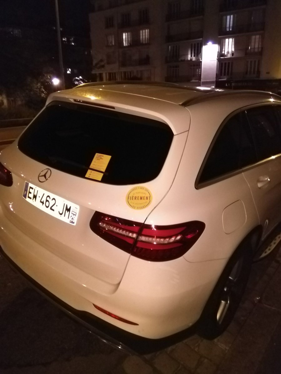 mon_suv's tweet photo. Les #SUV sont partout, y compris à la pointe de la #Bretagne. Mais #Brest ne fera pas exception à notre campagne de sensibilisation !

#stopSUV #ClimateCrisis 
@BrestEcologie @XrBrest @bapav https://t.co/JF8ihpwkXj