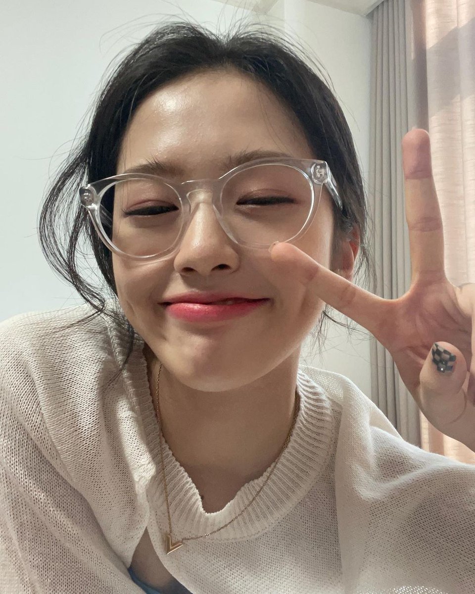 brieadtalk's tweet photo. ㅤ

Notification From ﹫brieanne
 ⌕ 10년 15월 2021일 ⎯05:01 pm。
┊Manila, Philippines

ㅤ https://t.co/DcAg700RD0