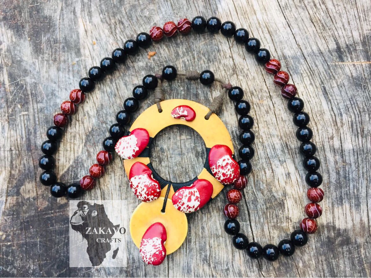 zakayocrafts's tweet photo. #Gaaga necklace https://t.co/lTLOERz8Zn