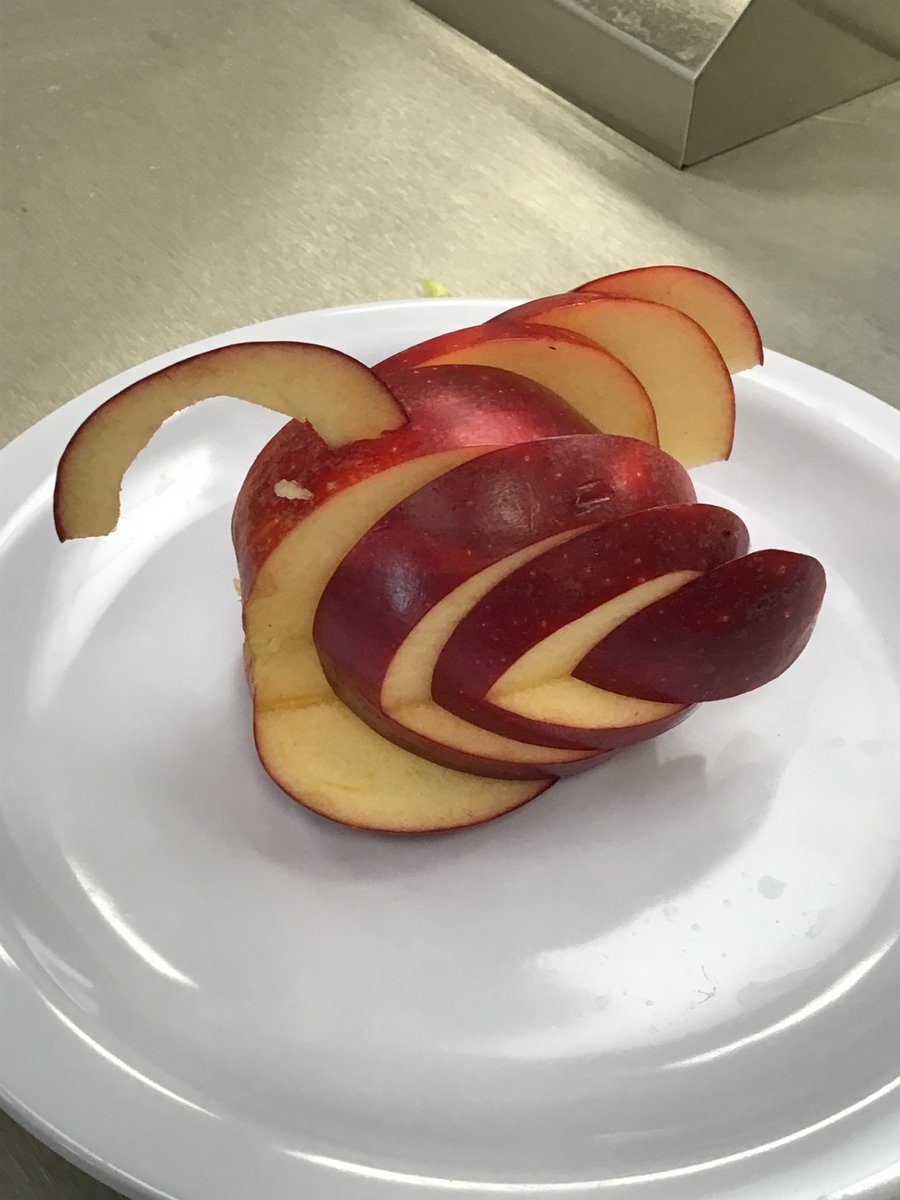 APCollege_'s tweet photo. Dylan showed amazing resilience and knife skills perfecting his apple swans. Aren't they great?!
#ThisIsAp #food #apples #cookingskills #creativeinthekitchen https://t.co/QEo6jGekr5