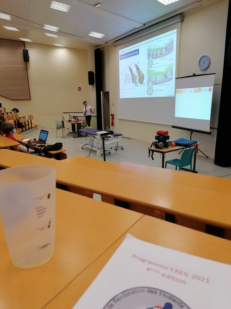 Anna_jrr87's tweet photo. 2ème jour du congrès #CREIL2021 !

Aujourd’hui, nos amis belges sont présents avec Pierre Cnockaert qui nous parle de kinésithérapie respiratoire. https://t.co/dYXm12hmDt
