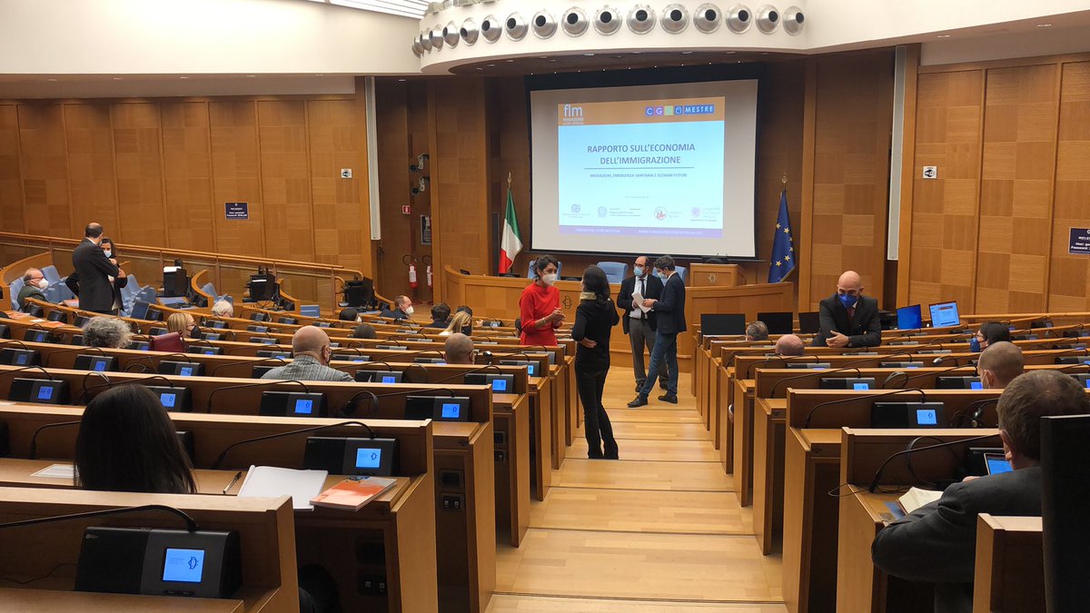 In attesa dell’inizio della presentazione <a href="/FondazMoressa/">Fondazione Moressa</a> <a href="/cgiamestre/">cgia mestre</a>
