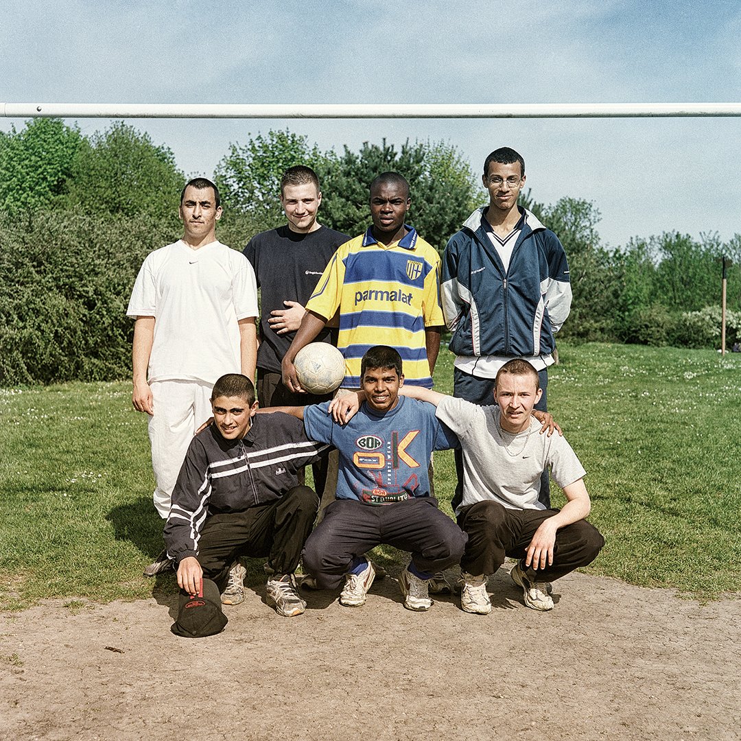 PicklesMagazine's tweet image. Daniel Belet has been photographing street football teams around the world since 1995...

picklesmagazine.com/blogs/the-maga…