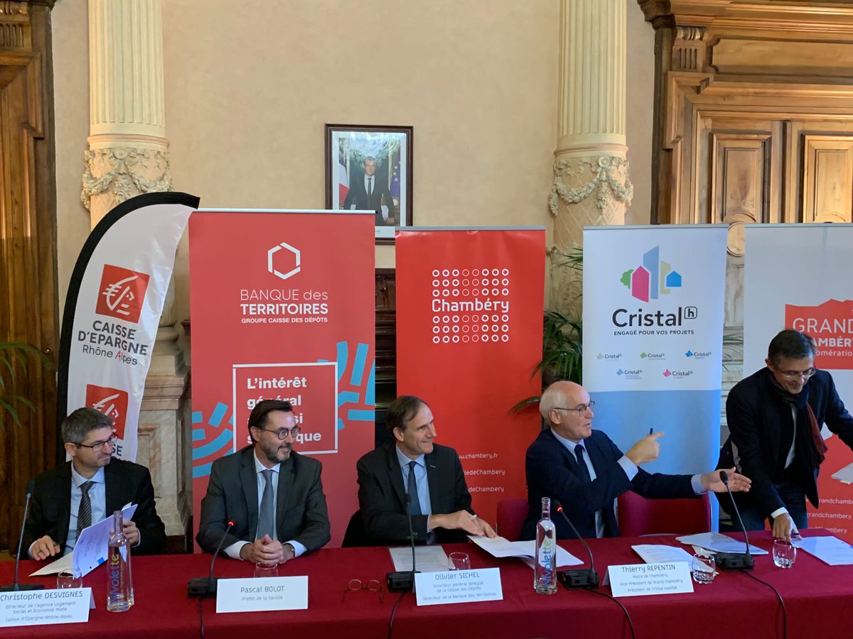 Signature de l’augmentation de capital de Cristal Habitat l’outil d’aménagement de ⁦<a href="/GrandChambery/">Grand Chambéry</a>⁩ avec ⁦<a href="/trepentin/">Thierry Repentin</a>⁩ pour investir 25 M d’euros pour renover l’habitat, les commerces de la ville. ⁦<a href="/gregoirepinson/">雯雯❤晋城-(个人兼职|个人|服务|个人服务)城区,高平市,阳城县,陵川县,沁水县,泽州县</a>⁩ ⁦<a href="/BanqueDesTerr/">Banque des Territoires</a>⁩ ⁦<a href="/dupasquier/">DUPASQUIER Jean-Pierre</a>⁩