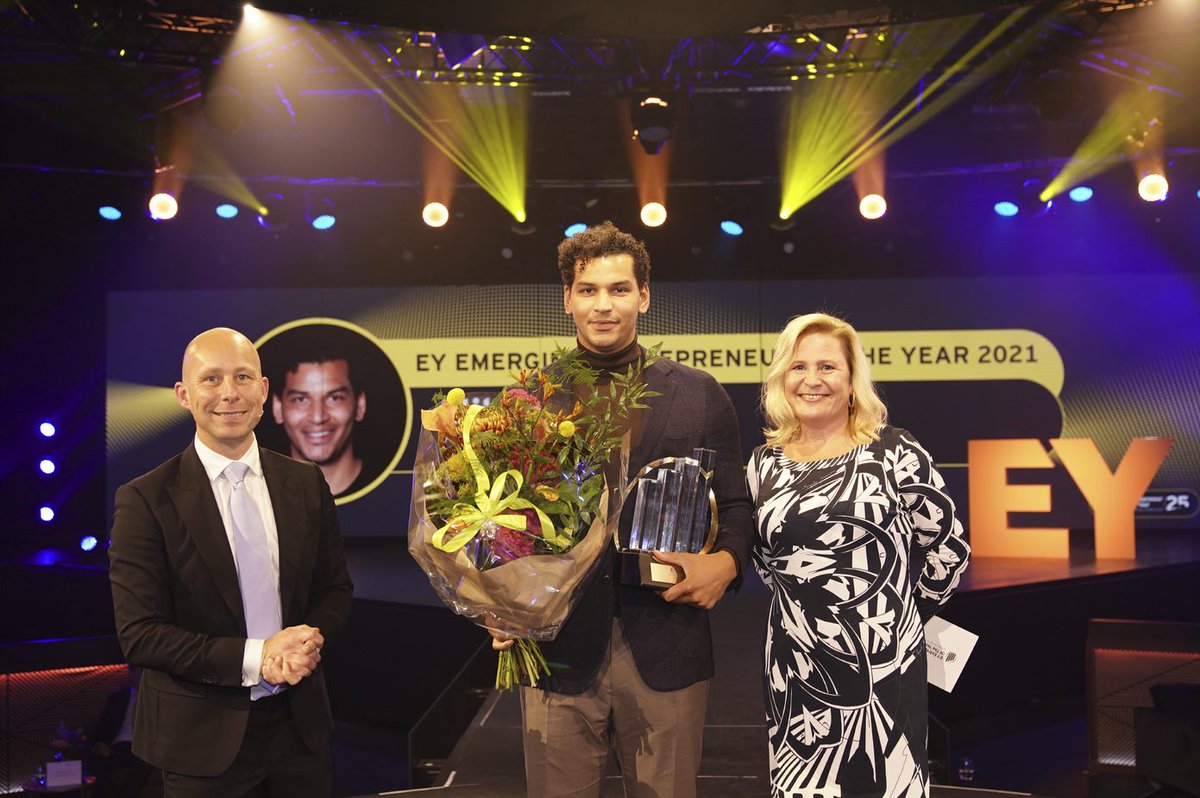 heer_erik's tweet photo. Milan Daniels, a worthy winner of the EY Emerging Entrepreneur of the Year Award 2021

Milan impressed the jury with his passion, ambition and completeness as entrepreneur, all while #scaling superfast with @OtriumOfficial 

Congrats and enjoy!!
 @EY_Nederland @EY_EOY https://t.co/52xVl91jkt