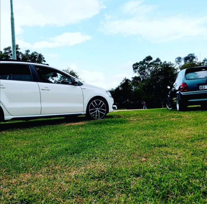 Out with the white horse 🏇🏻 https://t.co/EgSZTBtEi4<a href="/tag/fridayfeeling"class="tags"><span>#fridayfeeling</span></a>