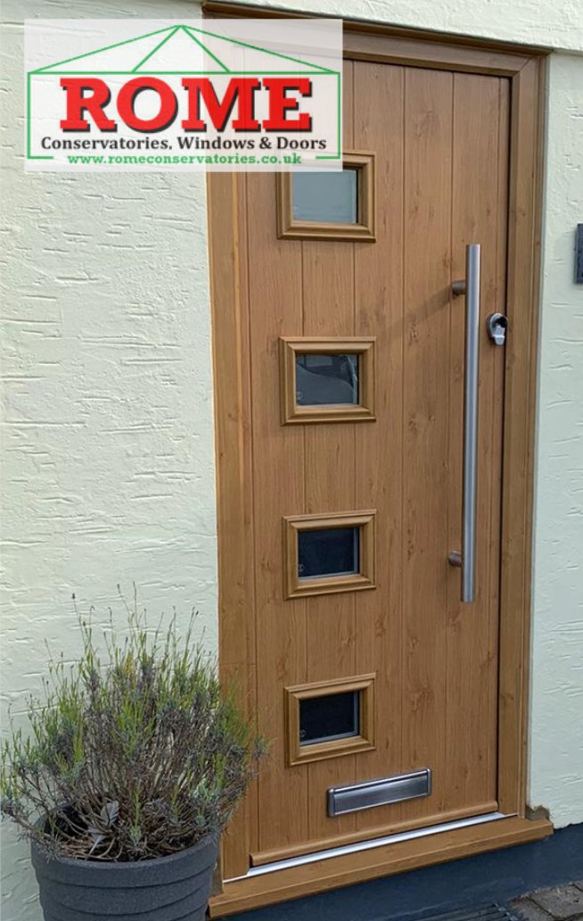 RomeConservato1's tweet photo. 🚪Abbot - Urban Collection 
The abbot's shiplap detailing gives this style a real traditional, handmade appearance.
#Rome #Romeconservatories  #endurance #irishoak #Abbot #compositedoor #conservatory #home #interiordesign #renovation #windows #homeimprovement #gardenroom #doors https://t.co/4x3WMZybzg