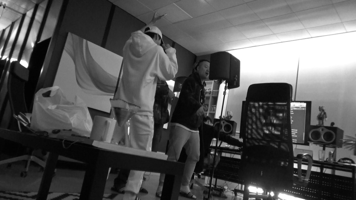 CONSENTKOREA's tweet image. EP3. Something to Talk About (숨), 2019
youtu.be/hbDTSmDBVBk