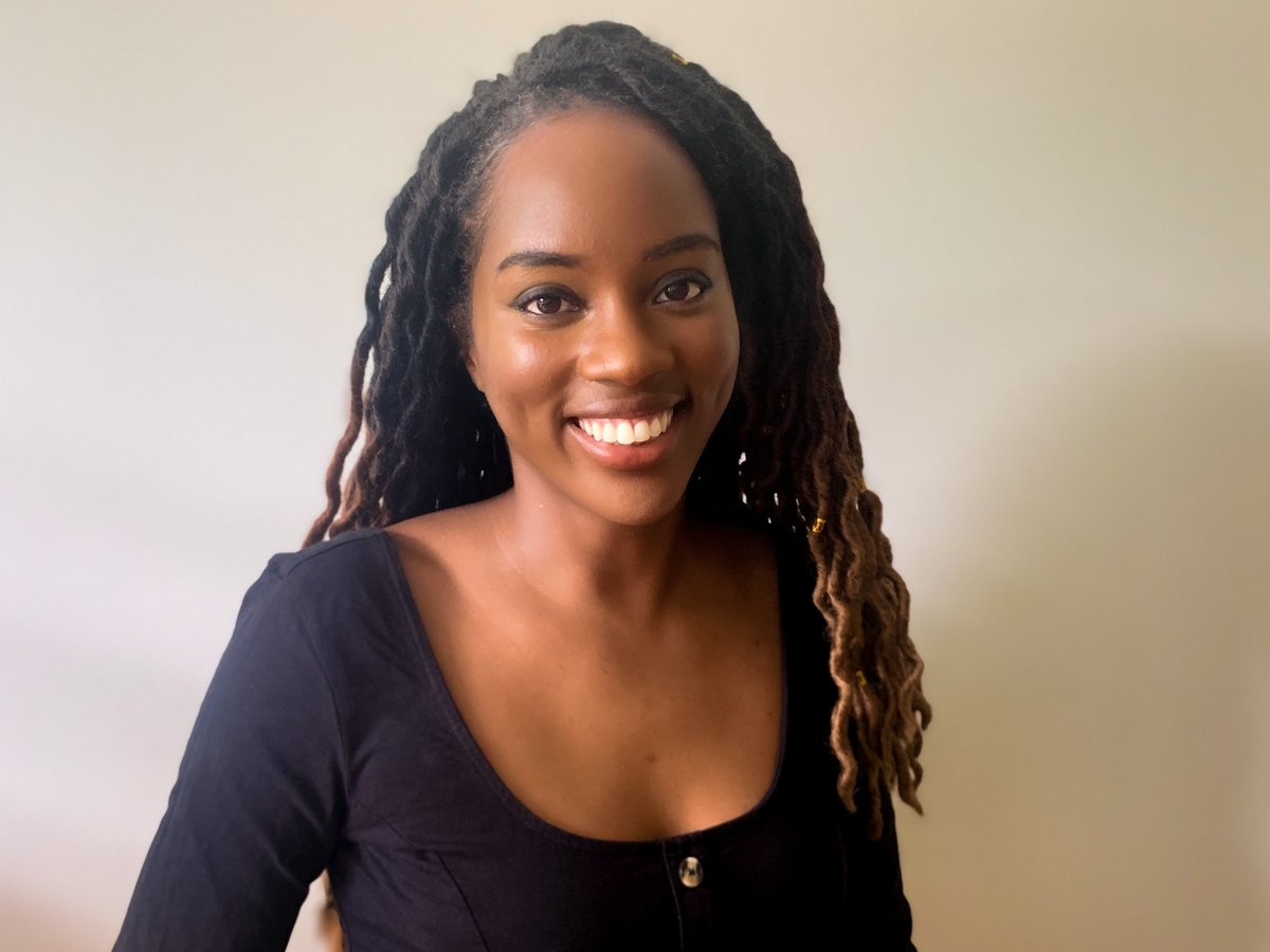 thebookseller's tweet photo. "This collection is a vital and timely tribute to all the lives that have been touched in some way by racism and mental health inequalities", @booksbybluebird signs anthology The Colour of Madness, edited by @Samara_Linton and @rianna_walcott: https://t.co/PPrbrySMeG https://t.co/PWz9PosU5C