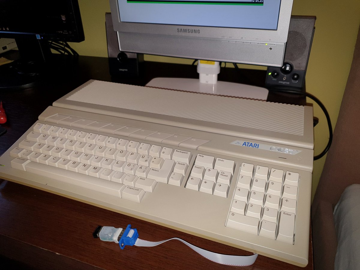 devzine_pl's tweet photo. My #AtariST keyboard has been repaired, cleaned and whitened. The result is amazing 😎 #atari #Atari1040STFM https://t.co/sMaf0Wubmt