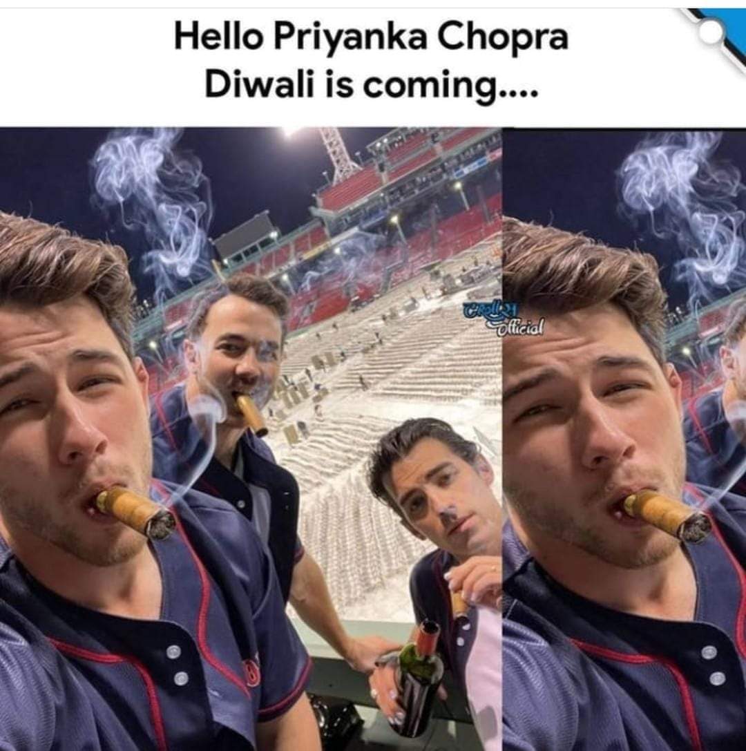 DeepDash08's tweet image. What's about the smoke that emitts here @priyankachopra? Pure oxygen? @tathagata2 @TajinderBagga @kanganasays @republic @anirbanganguly @swapan55