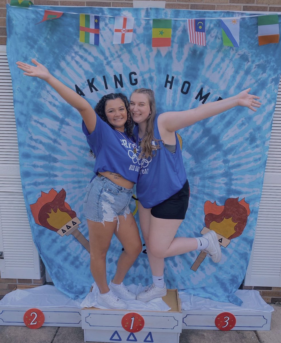 Take us back to bid day 💭💫💙⚡️