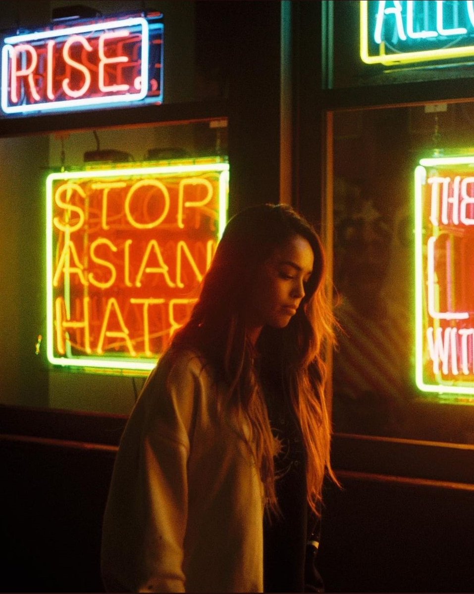 UpdatesValkyrae's tweet photo. More photos from Rae's merch shoot!
#valkyrae https://t.co/B7Dfxjnyju