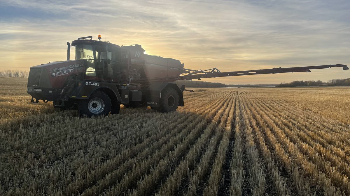 GCzwil's tweet photo. Guess Iβm not just an agronomist, but also a floater driver! Covering a lot of acres this fall for #float21 ππ¨ https://t.co/j4WqkyjUbu