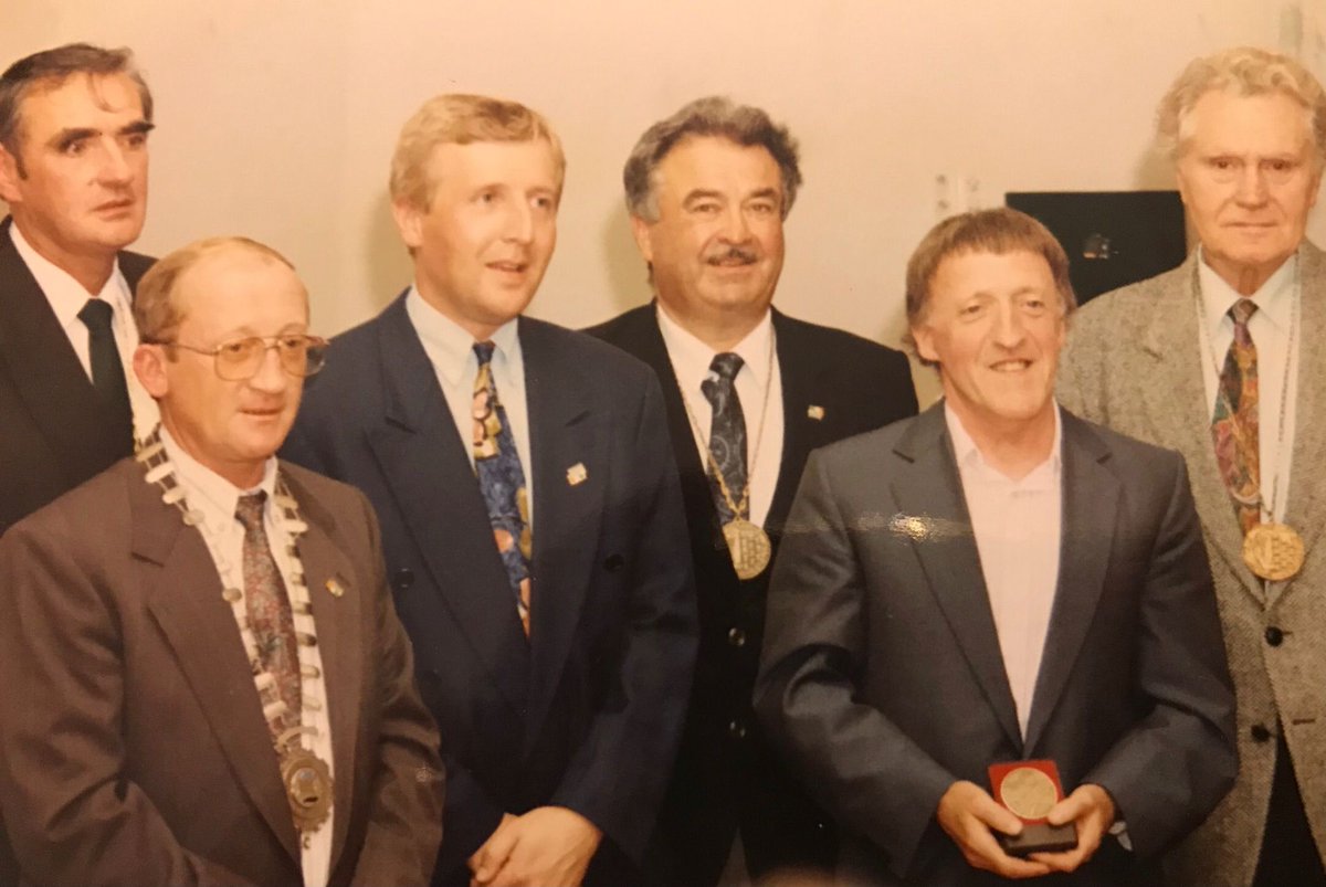 As Paddy Moloney is laid to rest in Wicklow today, I fondly recall having the privilege of meeting him at a Macroom twinning event in Bubry circa 1992. An icon of Irish music. Ar dheis Dé go raibh a anam dílis.