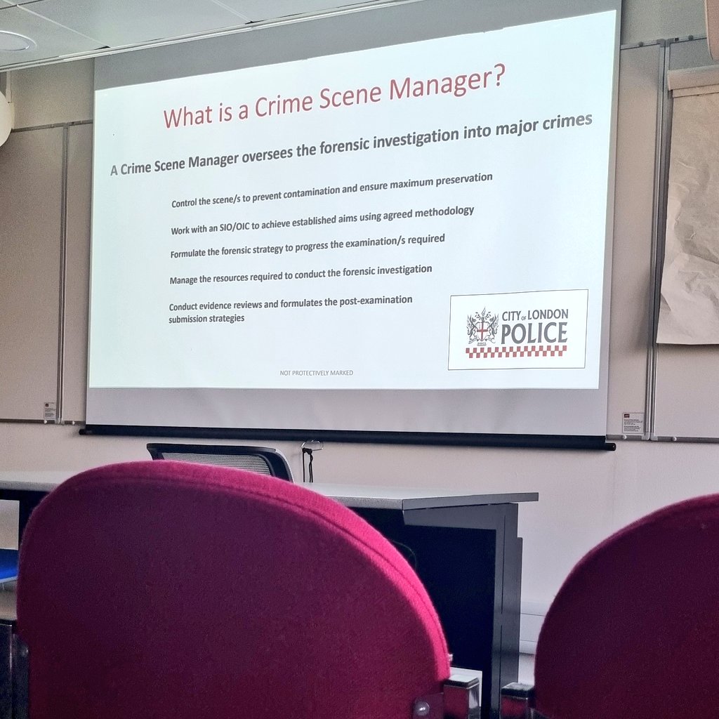 GabzMB's tweet photo. This week on the @KingsForensics #MScForensicScience we've been exploring crime scene management, evidence processing & recording 🕵🏻♂️📸🔎. Thank you @Mr_A_Walker and @CSIChrisGee for sharing your knowledge, experience and career journeys with us! #Forensics #ForensicFriday #CSI https://t.co/CvK0g7sa54