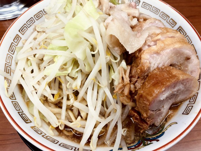 焼肉食べられなくてつらかったからラーメン食べました🥲
