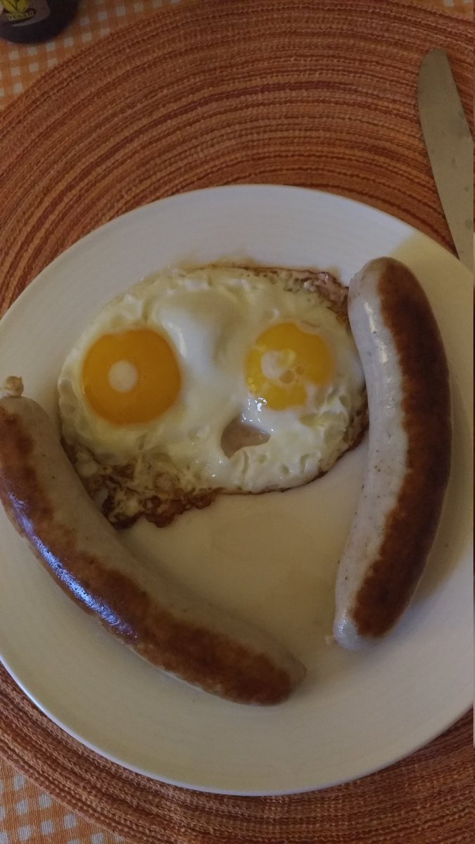 Caro Square tweet media