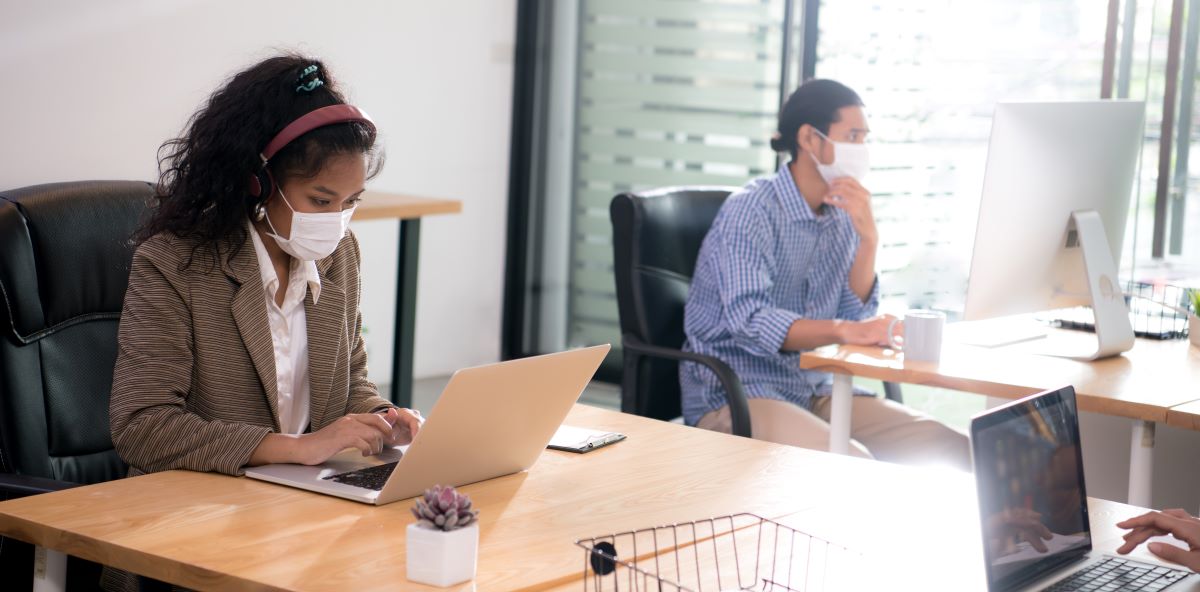 IllumisoftLight's tweet image. We’ve seen a lot of workplace adaptation recently, but there’s one aspect of employee comfort that often gets overlooked: lighting. Illumisoft’s LED solutions achieve soft, low-glare illumination. Learn how it works here: illumisoftlighting.com/lighting-solut… #LED #OfficeLighting #BetterLight