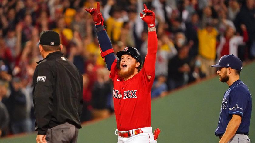 BigFlyGear's tweet photo. Are you ready for some #BostonMagic?
We honor Carlton Fisk and his historic Big Fly in Game 6 of the 1975 #WorldSeries. Show your love of the #RedSox & #MLB history with this great shirt & bring a little Boston Magic to your t-shirt rotation.
#ALCS
https://t.co/7YhMsxno7q https://t.co/GAAJDHXvGK