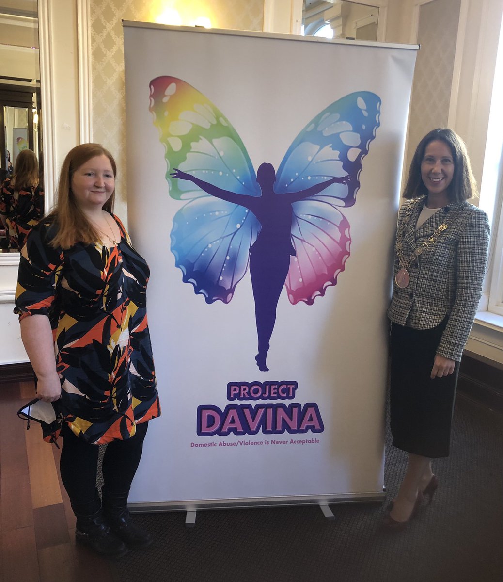 LordMayorDublin's tweet image. Helped launch this proactive @SAOLprojectIRL DAVINA project this morning to support women experiencing both substance misuse and domestic violence. It’s innovative approach sees survivors trained as peer support workers - empowering themselves and others!