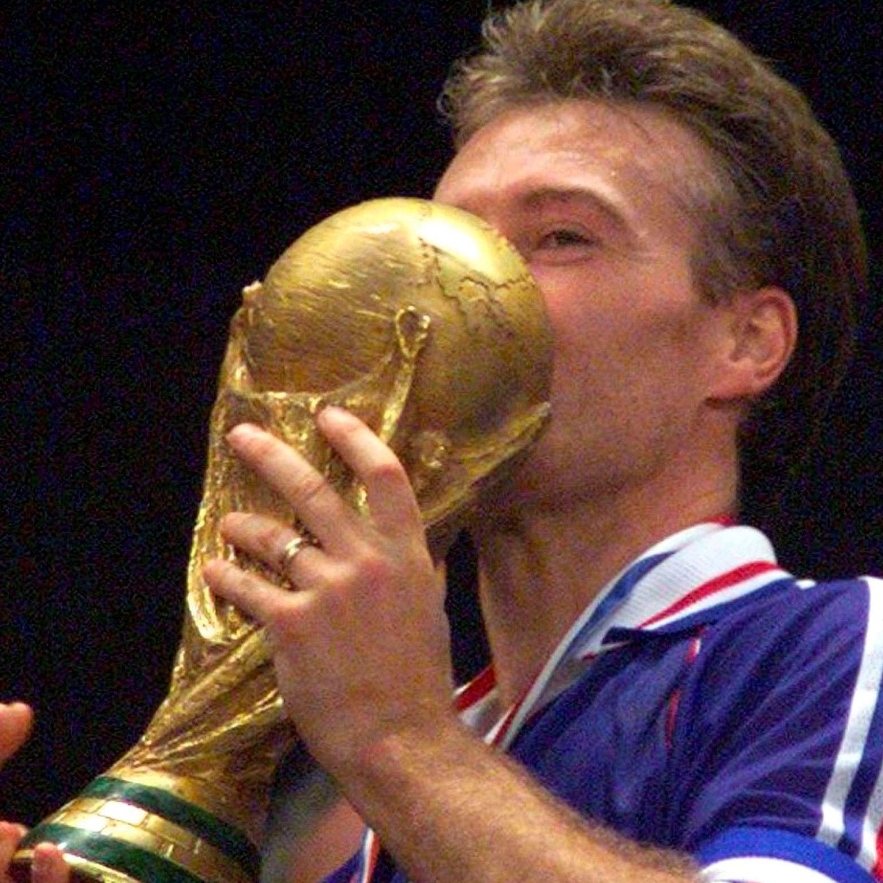   Happy 53rd birthday, Didier Deschamps!       : 1998 World Champion        : 2018 World Champion 