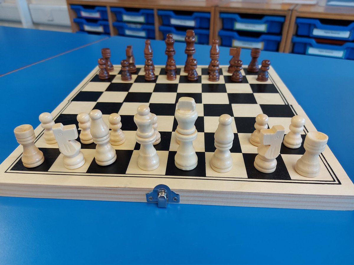 peterkitchen83's tweet image. The new chess sets for our new after school club have arrived at school! 🤩 #chess #chessinschools #aintnopartylikeachessclubparty