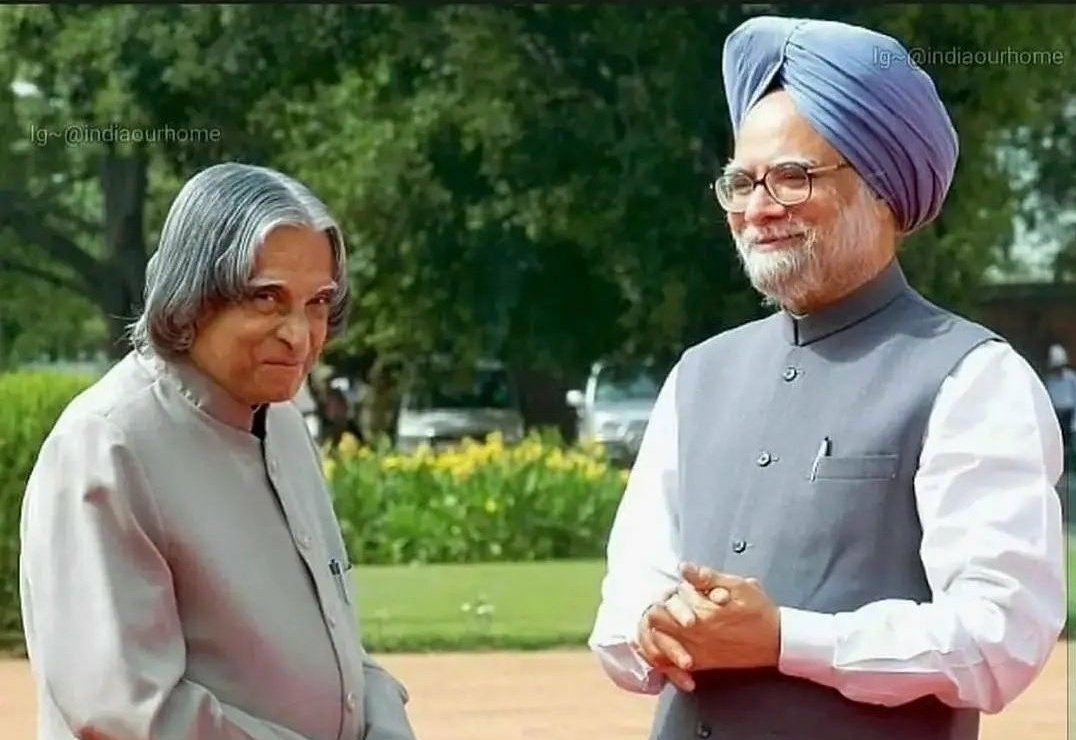 ArunSharmaBPL's tweet image. वो भी क्या दिन थे......

जब राष्ट्रपति वैज्ञानिक और PM अर्थशास्त्री थे।