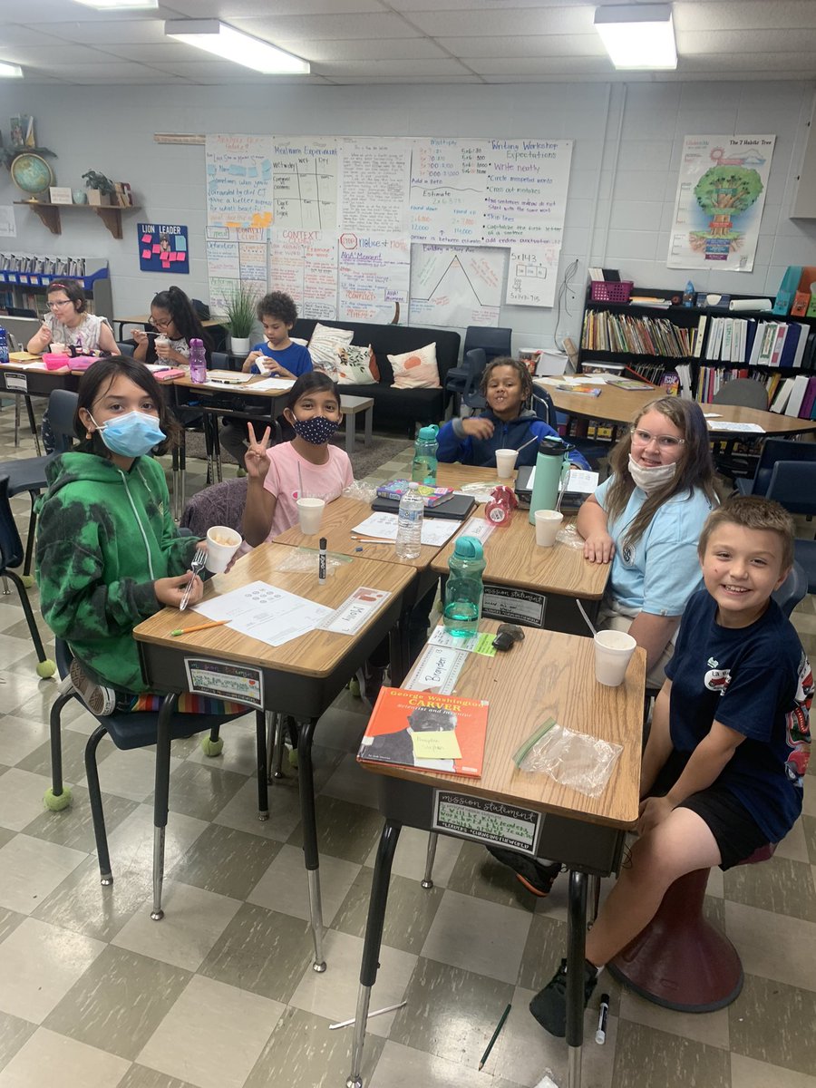 misscaruso4th's tweet image. In class the kids first sequenced the events in the story Enemy Pie. Next they made their own “Enemy Pie.” Then they sequenced the step of how to make an apple pie! It sure was a delicious lesson! #murphy #fourthfun