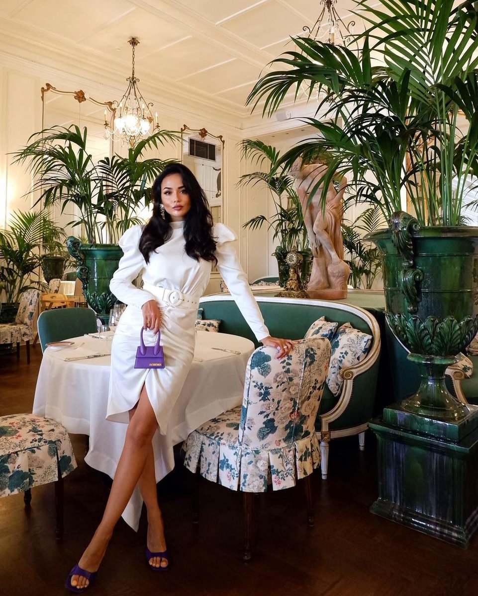 The decadent interior of Florio Restaurant is an elegant interpretation of Sicily's natural colours.

Photo Credits: @dilettamenta

#RoccoForteHotels #RoccoForte  
#Sicily #VillaIgiea