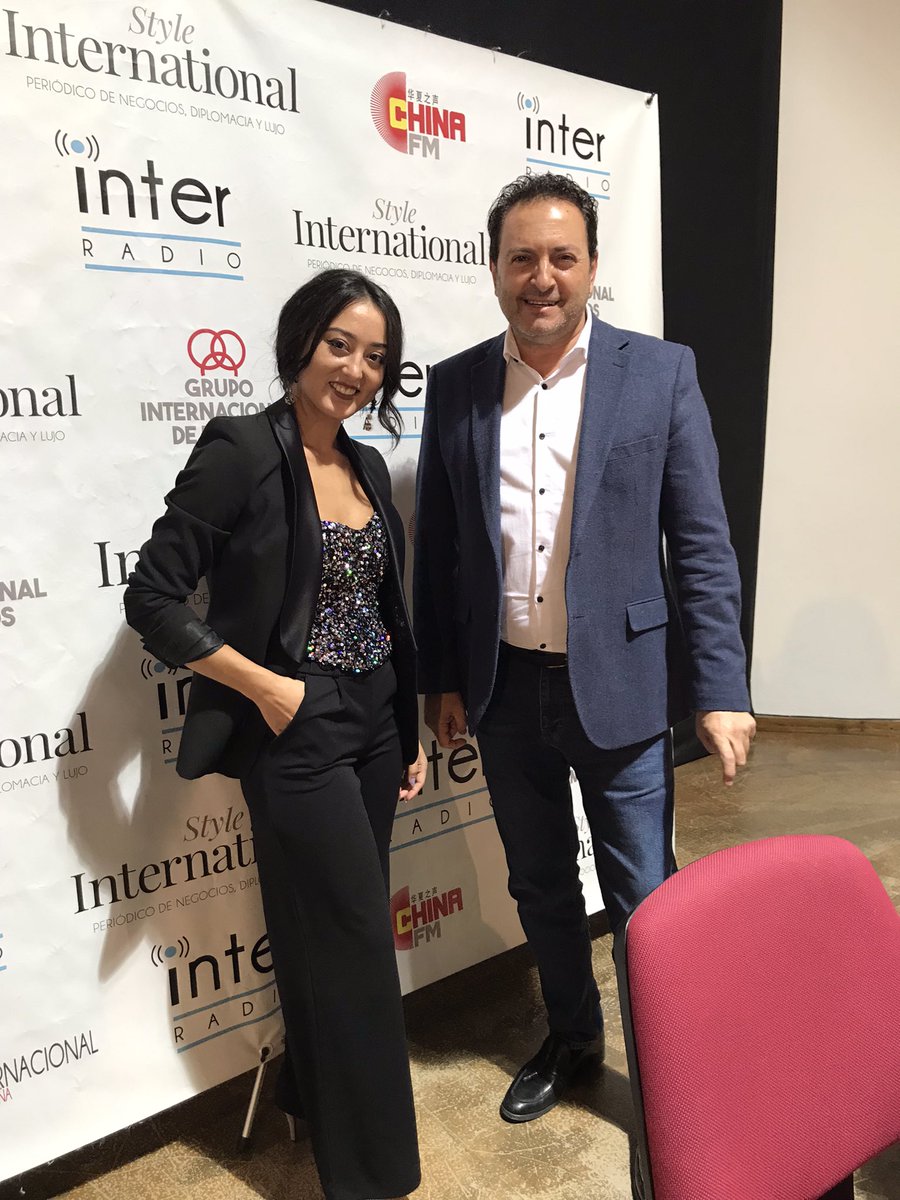 A las 17 h arrancamos desde La casa de la cultura en <a href="/AytoQuesada/">Ayuntamiento de Quesada</a> con <a href="/AlbertCastillon/">Albert Castillón</a> y la gran artista <a href="/Julia__Garrido/">Julia Garrido</a>