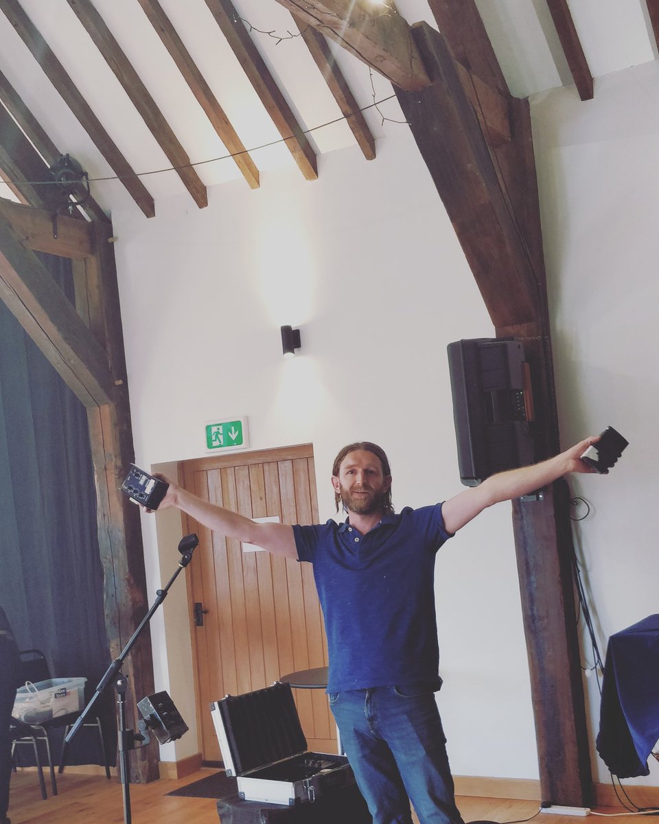 edgelarks's tweet photo. Setting up at the glorious Hop Barn! These are our first full venue concerts as a duo in so, so long 🥳🥳🥳

#autumntour 
#duotour 
#celebration 
#edgelarks 
#whatson https://t.co/xaqaKq1yFy
