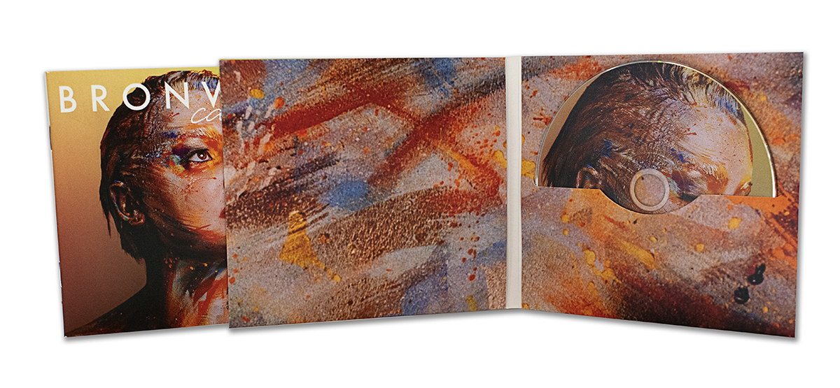 MTS_CD_DVD's tweet image. We love it when old friends come back with new projects. Great to work with @BronwenLewis_   again.
‘Canvas’ a 4 panel digifile with tunnel pocket and a 24-page booklet. 
Brilliant music, stunning artwork, top product. #music