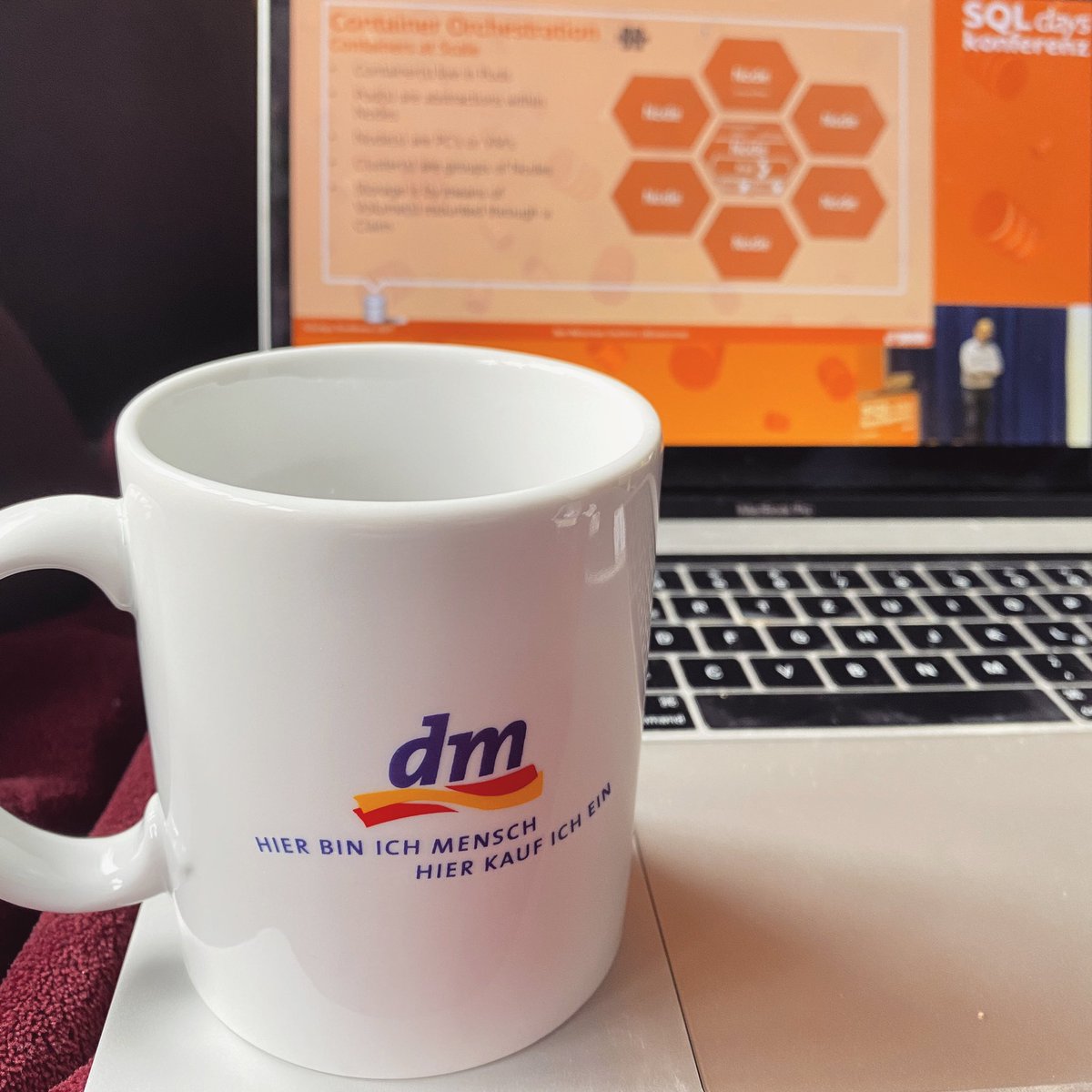 Eine spannende Woche geht zu Ende u. das Highlight der Woche waren die #sqldays 
Zum 2. Mal konnte ich viel Neues lernen/mitnehmen 😊 danke an alle für die Vorträge <a href="/ppedvEvents/">ppedvEvents</a>. Stellvertretend für alle mal ein paar Highlight Referenten: <a href="/bweissman/">Ben Weissman (he/him)</a> <a href="/HHertes/">Haiko Hertes [MVP]</a>  und <a href="/GregorReimling/">Gregor Reimling #AzureBonn</a>