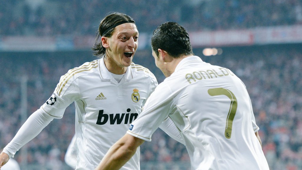 HAPPY BIRTHDAY MESUT OZIL.   